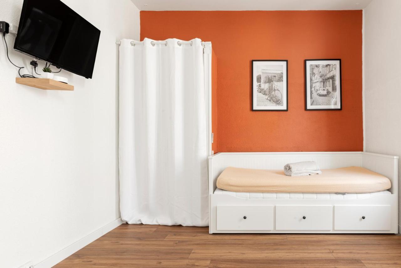 Montsejour - Studio Climatise Entre Gare & Cite Carcassonne Exterior photo
